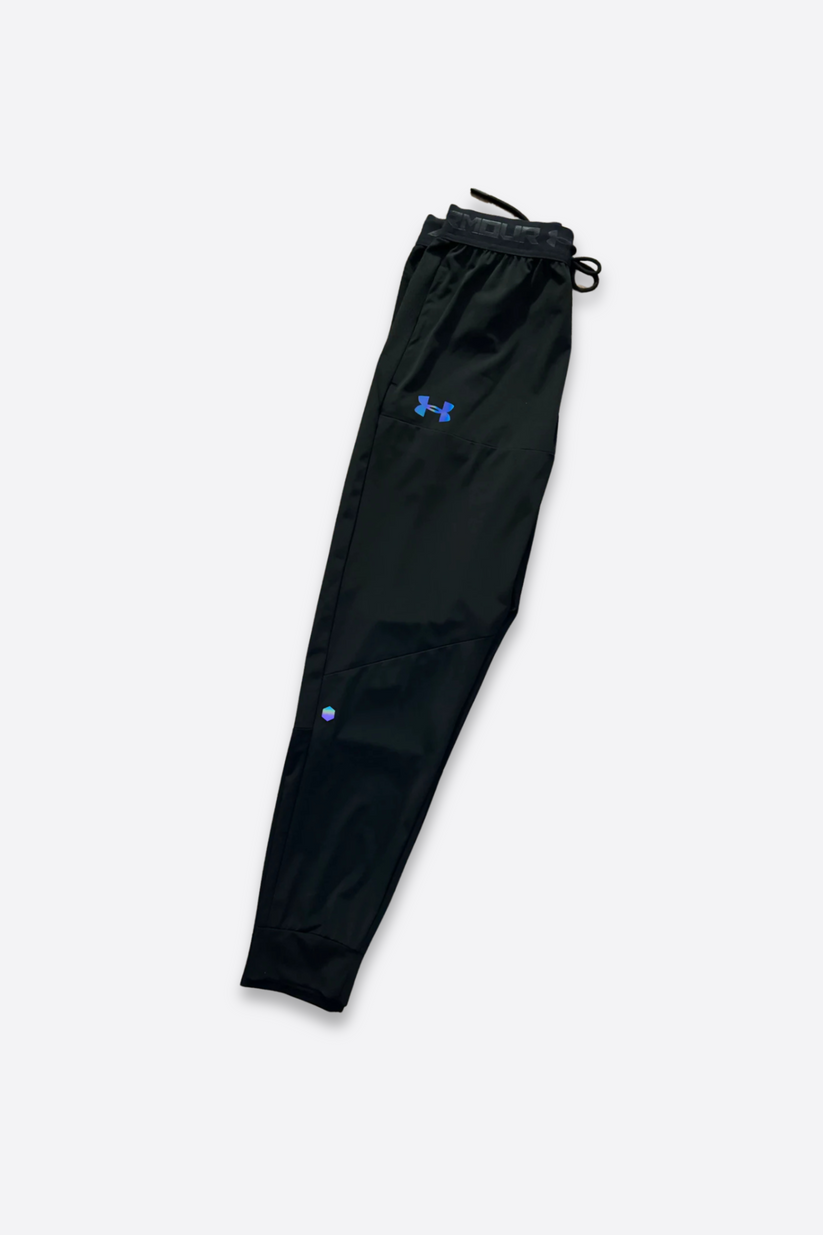 Under Armour TRACKPANTS - BLACK